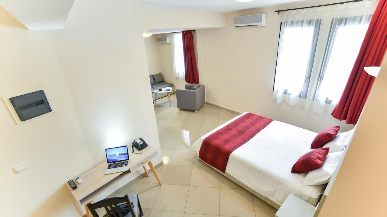 Lova Hotel Antananarivo Exterior foto